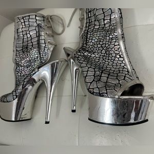 Gently used stripper heels pleasure 8